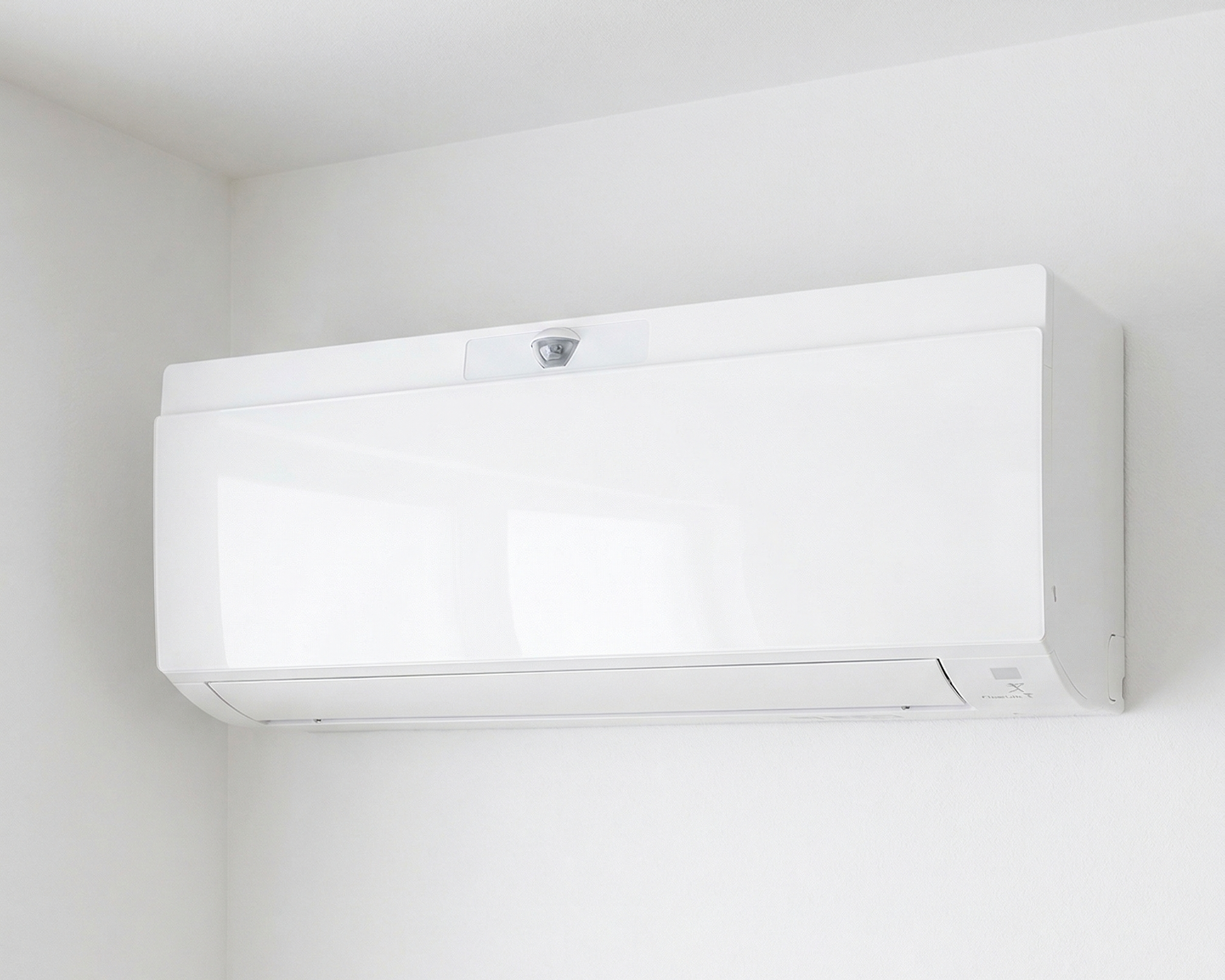 新築戸建の部屋にエアコンを取り付けている施工イメージ